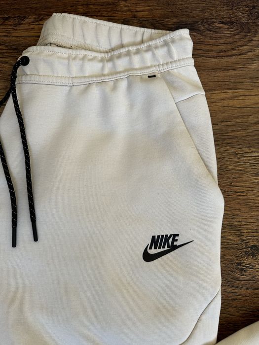 Nike tech fleece cream joggers Оригинално! DV0538-104