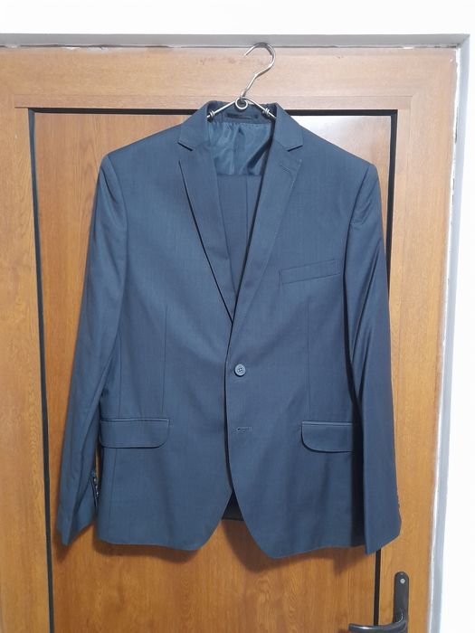 Costum barbati purtat 1 data