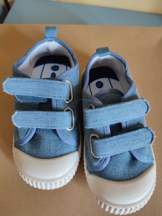 Дънкови гуменки, нови