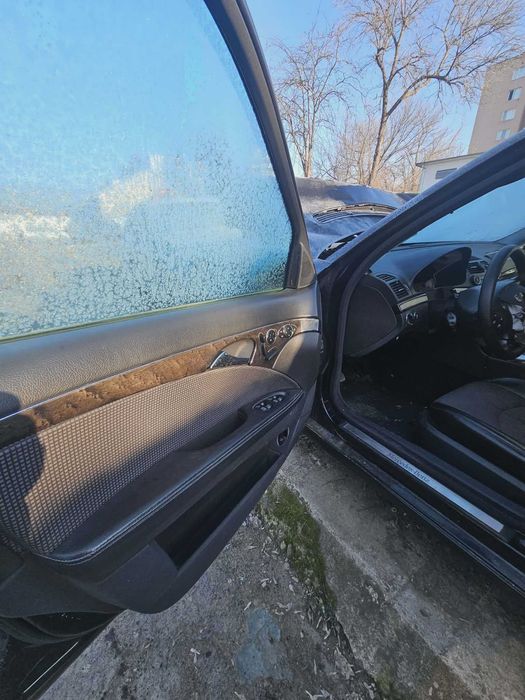 Mercedes e270 на части