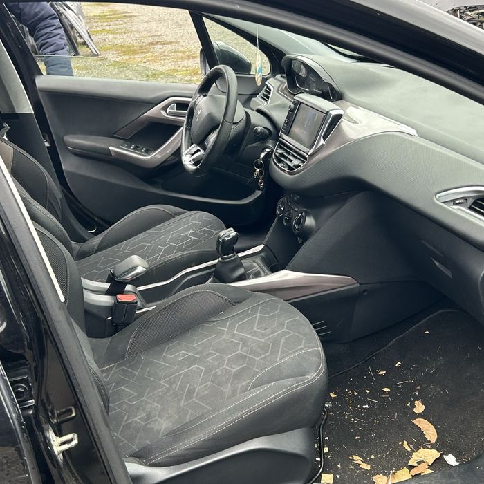 На части! 2015 Peugeot 2008 1.6hdi пежо 2008