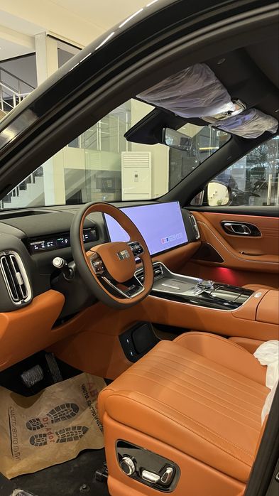 Geely m9 2025 sotiladi