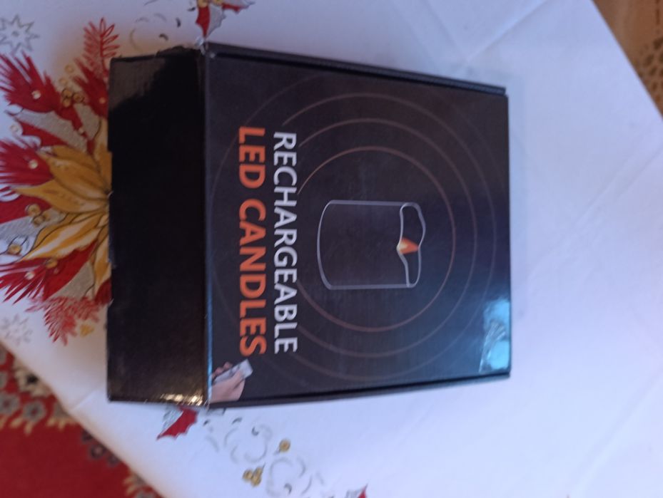 Lumânări reîncărcabile cu acumulator și telecomanda