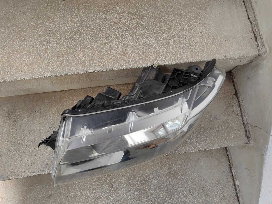 Фар VW Crafter ляв / Фар Крафтър /Фар MAN Оригинален