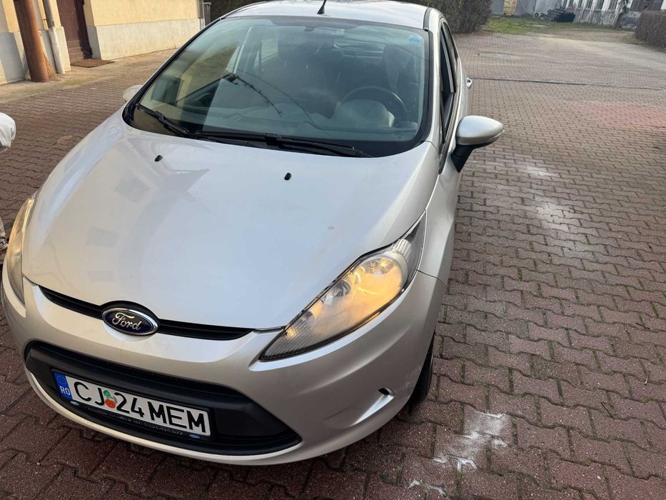 Proprietar vând Ford Fiesta 2012, 102.000 km reali