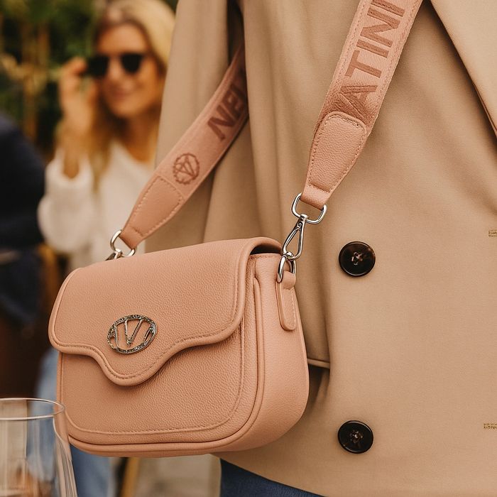 Ежедневна дамска чанта с регулируема дръжка