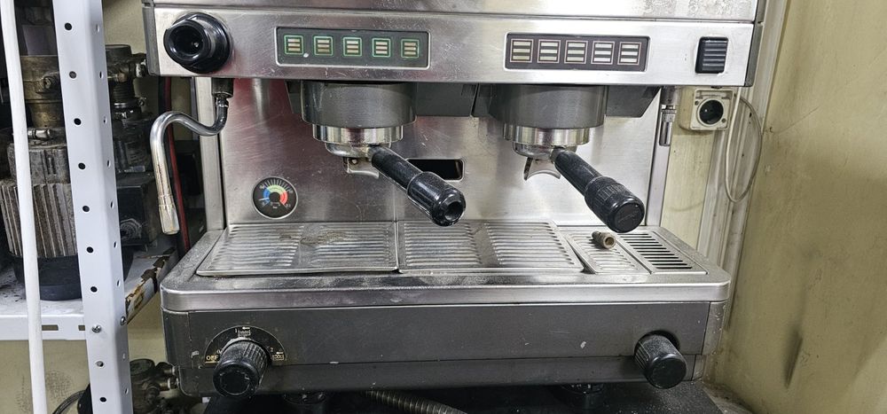 Продавам Професионални Кафемашини и Кафемелачки на цени от 100€