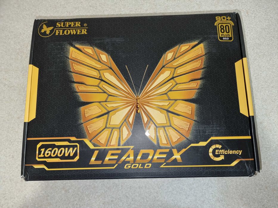 Золотой блок питания Super Flower SF-1600F14HG мощностью 1600Вт