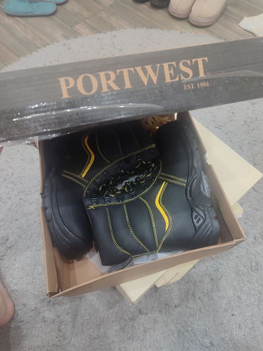 Обувь защитная женская