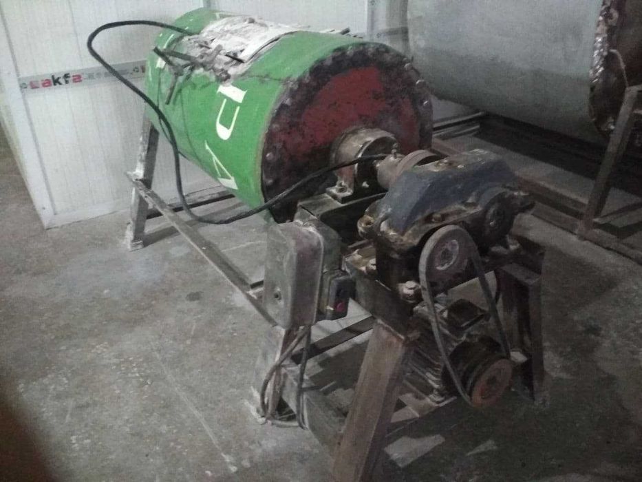 Продаётся шаровая мельница с обогревом.