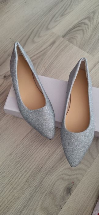 Pantofi damă eleganți