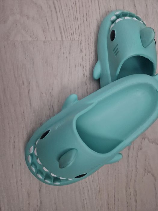 Papuci comfy shark / rechini unisex - mărimea 38