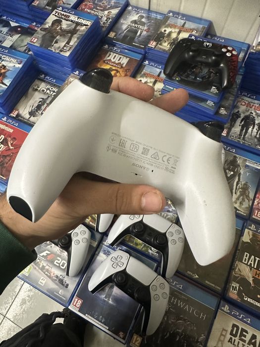 Controller ps 5 impecabile fara urme dr uzura manete ps 5 playstation