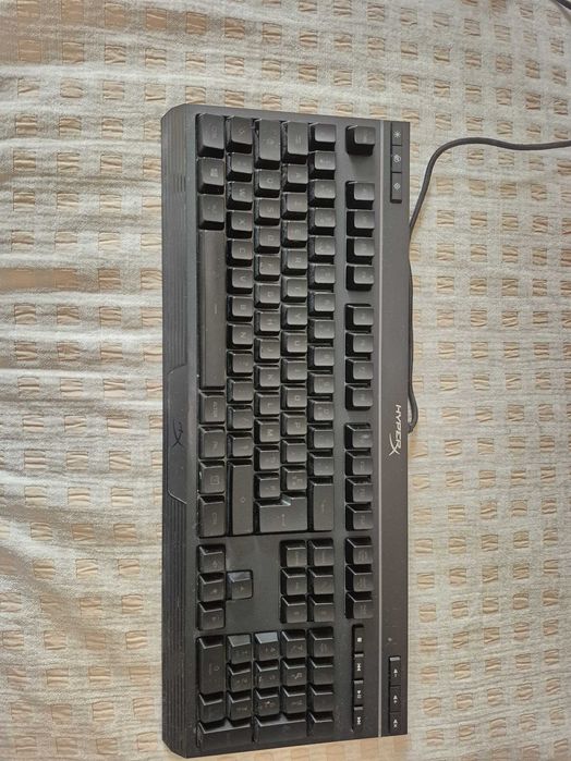 Мембранная клавиатура HyperX Alloy Core RGB