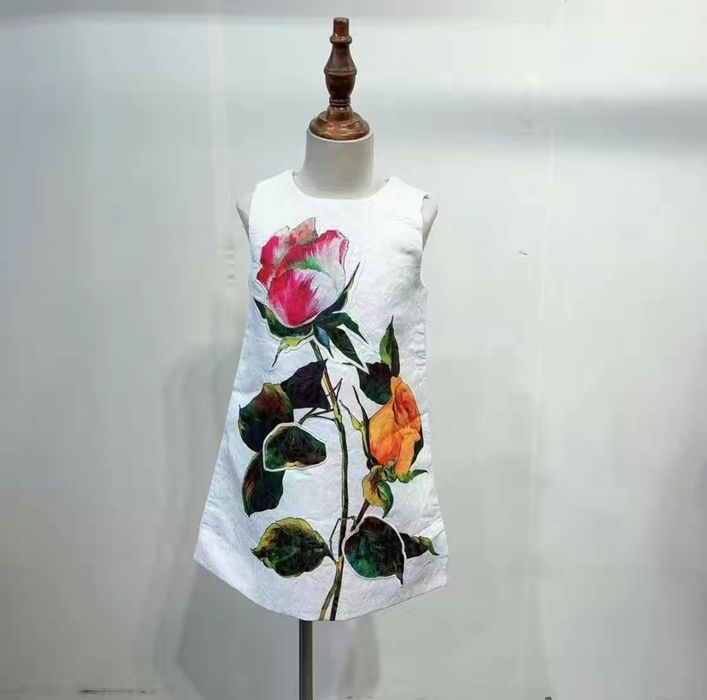 Нарядное детское платье. На 6-7 лет