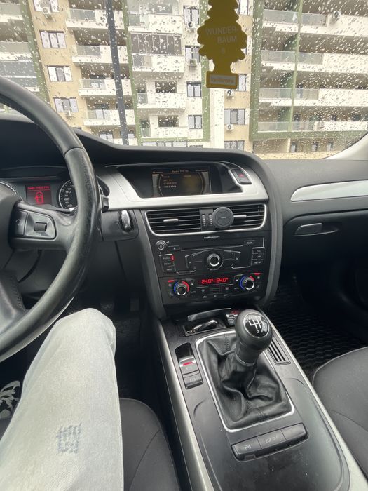 VAND AUDI A4 B8 272k km