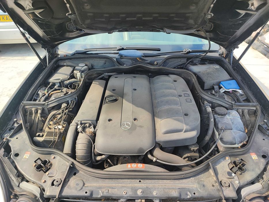 Мерцедес W211 E 320 CDI 224 коня На Части седан елеганс АМГ пакет