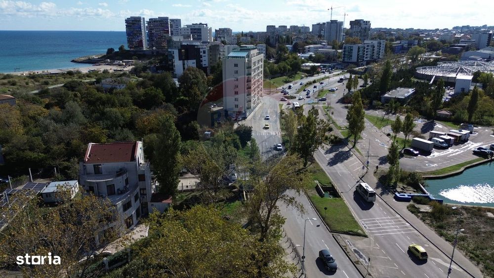 Hotel de vanzare Constanta vedere la Mare si Lacul Siutghiol