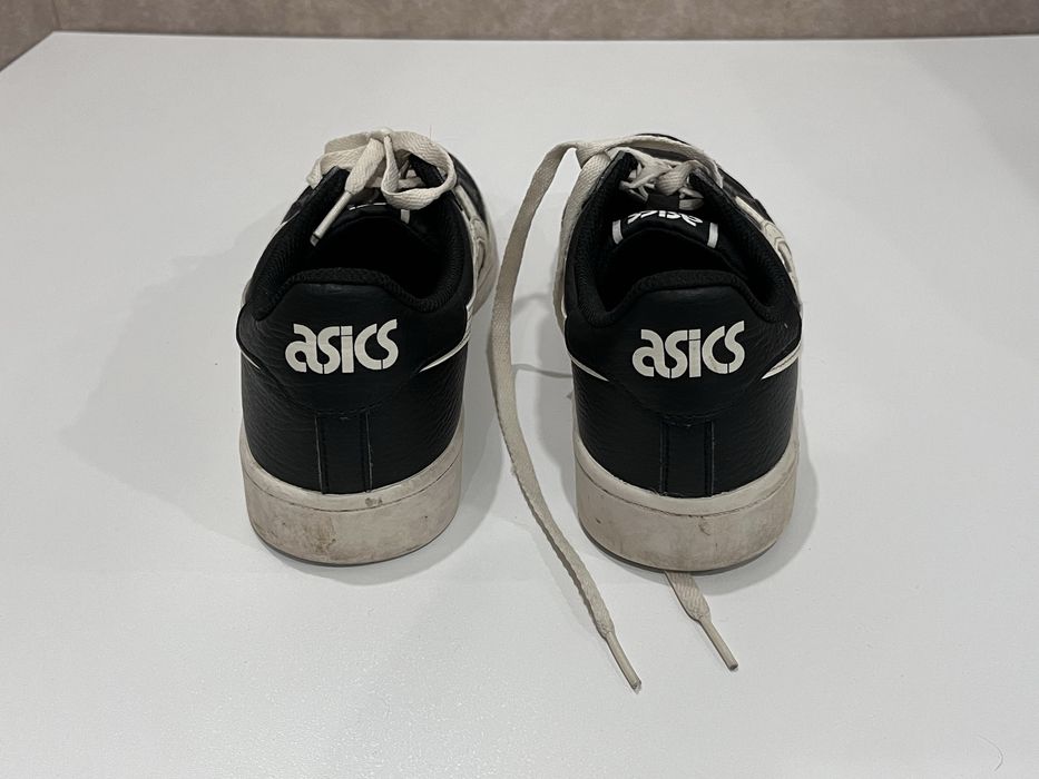 Продавам обувки adidas asics