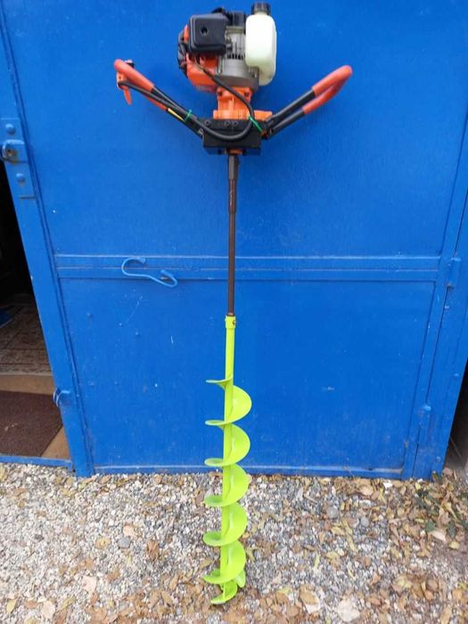 Ледовый бур бензиновый