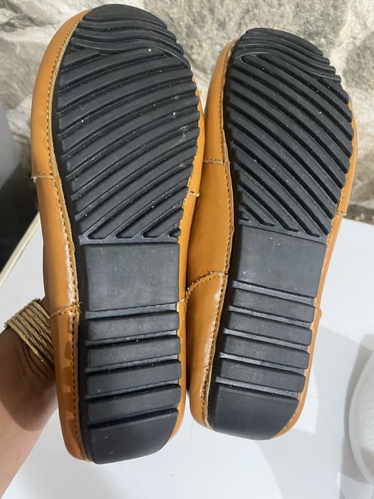 Дамски кожени обувки