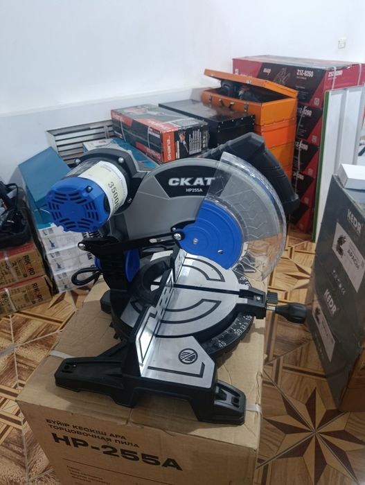 Торцовочная пила Скат