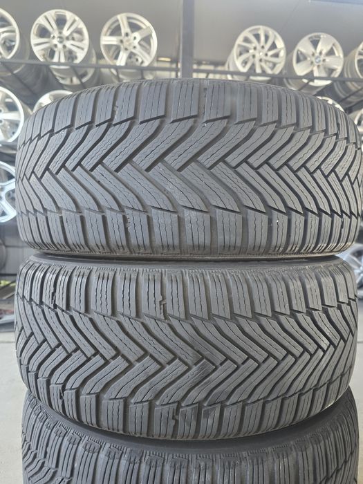 4 Броя 225/50/17 Michelin 2x6,5mm 2x4,6mm