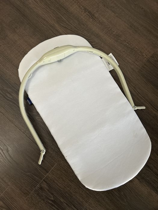 Chicco baby hug cu saltea + kit de masa