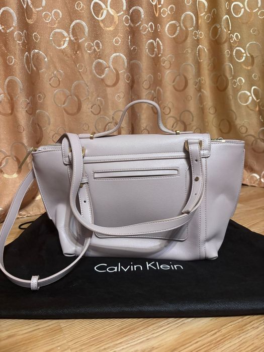 Geanta de umăr de la Calvin Klein