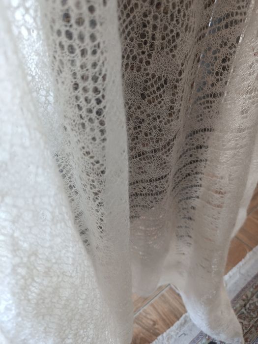 Шаль паутинка продам