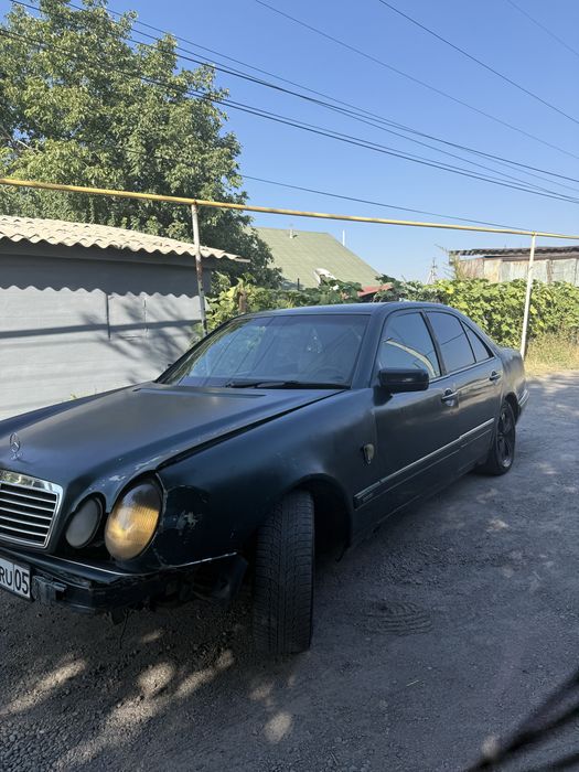 Mercedes W210 E230