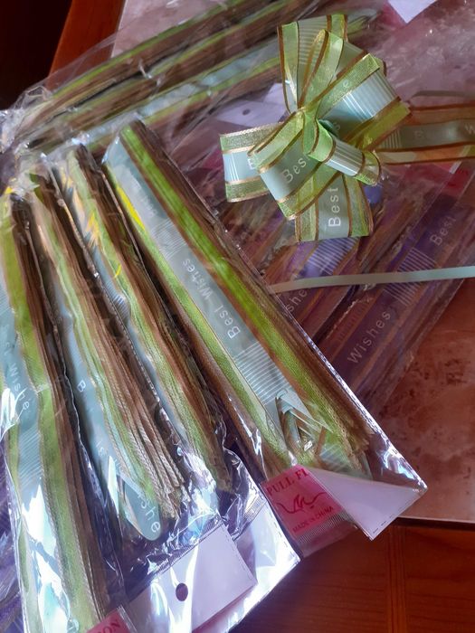 Банты сборные для украшения подарков.