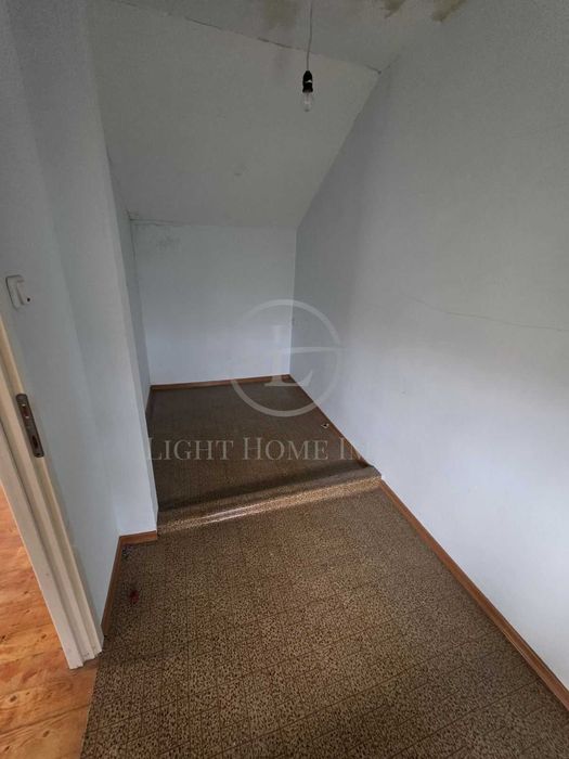 Реф. 2967 Къща / Тип Вила /  Двор