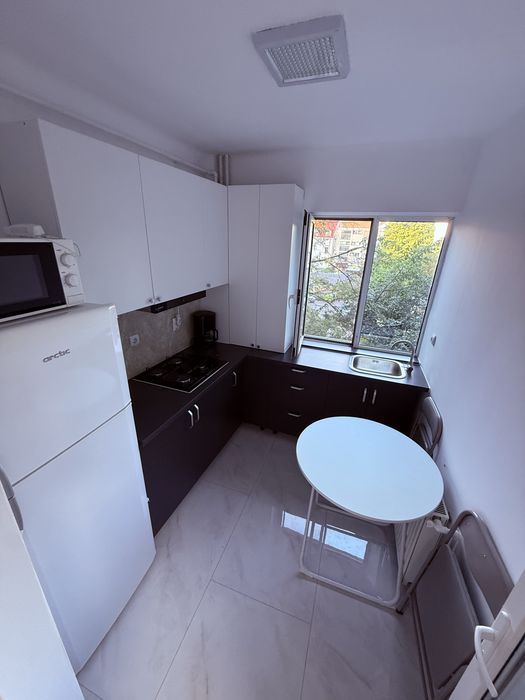 Inchiriez apartament 2 camere
