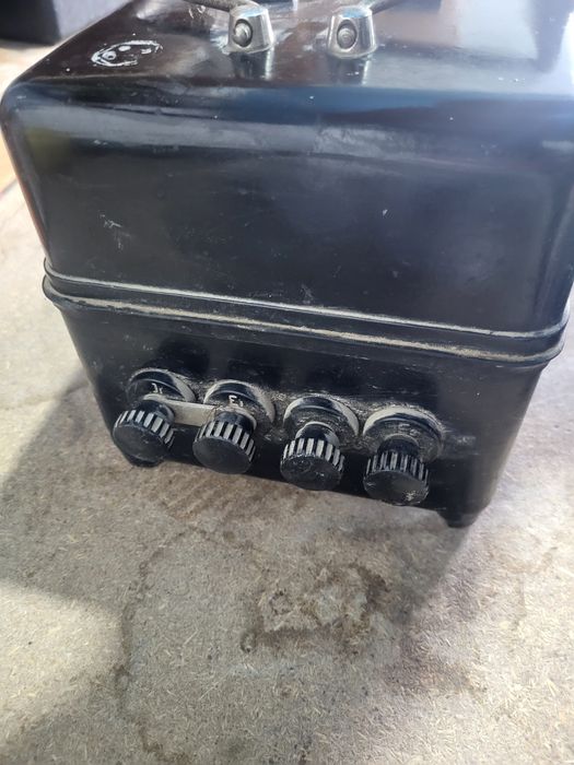 Продам мегомметр  2500 в