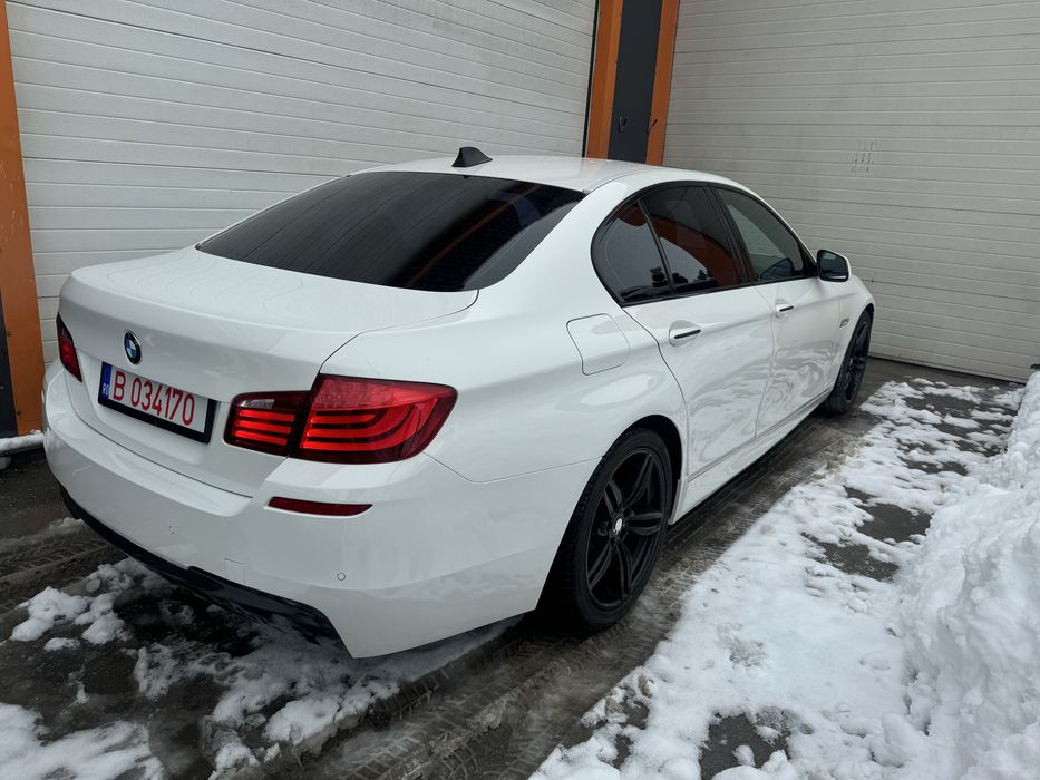 Bmw 520D M pachet, HUD, Trapa, Piele maro, Posibilitate Rate
