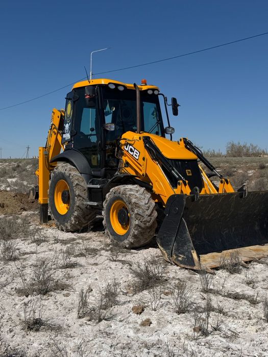Погрузчик экскаватор