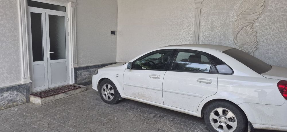 Gentra avtomat bir qul radnoy moshina