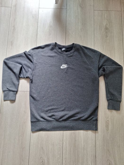 Nike суитшърт без качулка S – тъмносив, бродирано лого, отличен