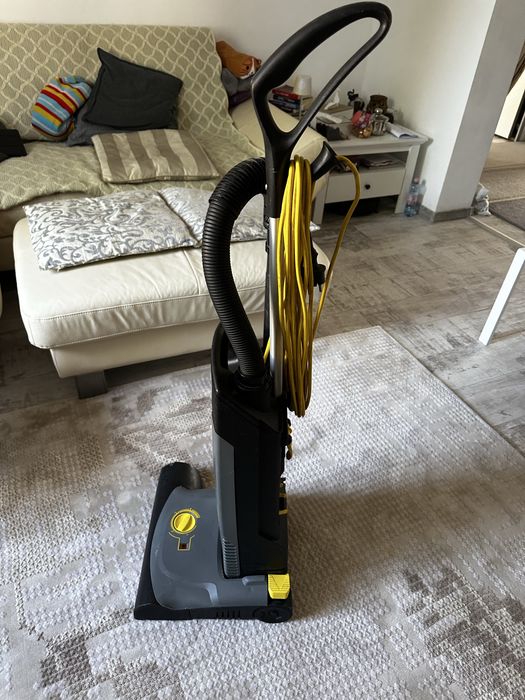 Aspirator vertical karcher