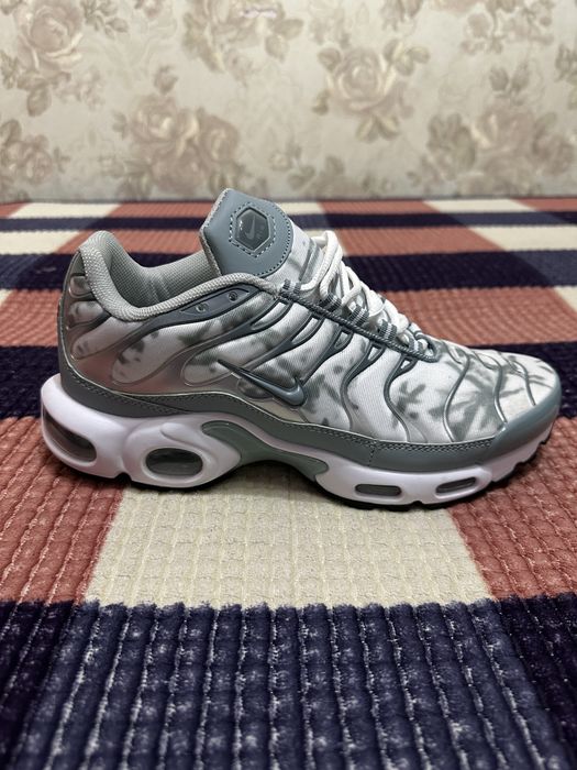 Кроссовки Nike TN для прогулок