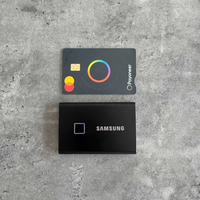 Samsung T7 Touch 2TB tashqi SSD disk