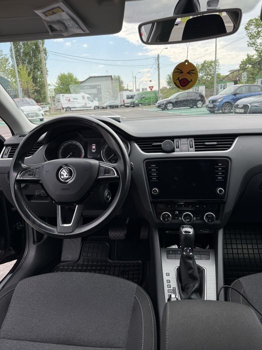 Vand skoda octavia 2019/ 143.000km REALI