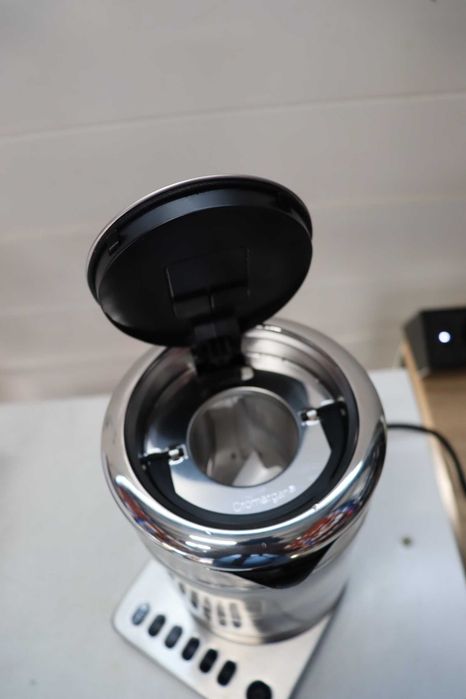 Компактна електрическа стъклена кана  WMF Kitchenminis, 1л, 1900 W, инокс
