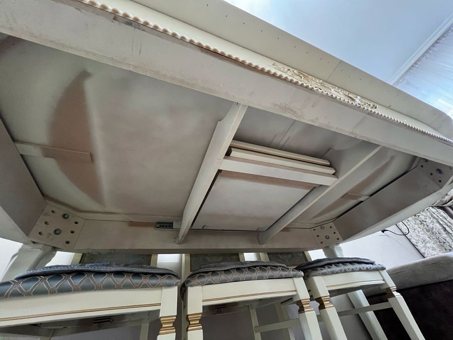 СРОЧНООО Продается стол для гостиной 98*250