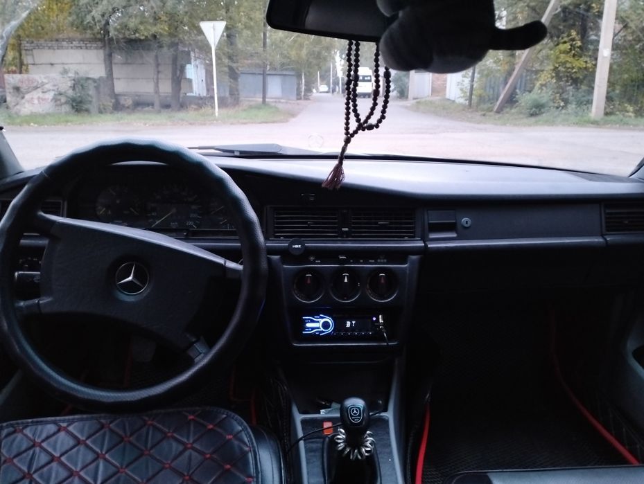 Продам Мерседес 190