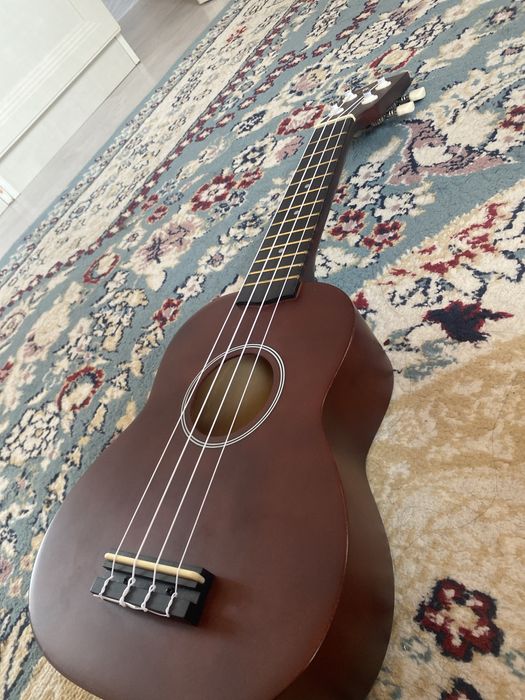 укулеле продам срочно