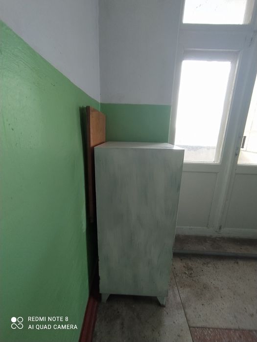 Продам сейф белого цвета