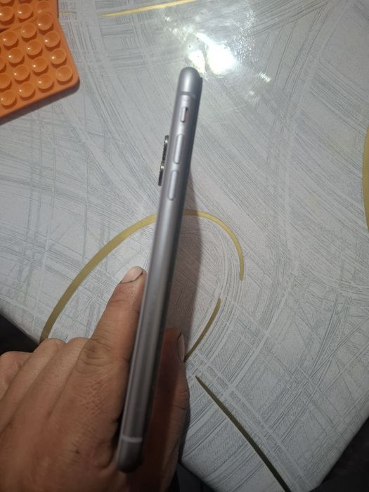 Айфон 11. 64 гб память