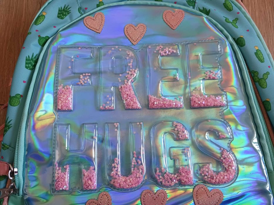 Нова ученическа анатомична раница S. Cool Light - Free Hugs